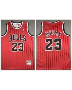 Men's Chicago Bulls #23 Michael Jordan Red Throwback Stitched Jersey (Red)