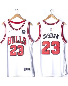 Men's Chicago Bulls #23 Michael Jordan White Stitched Basketball Jersey (White)