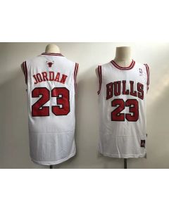 Men's Chicago Bulls #23 Michael Jordan White Stitched Jersey (White)