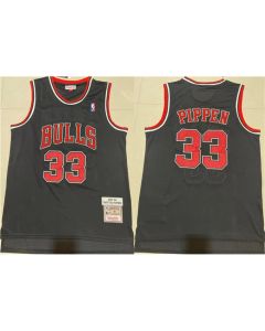 Men's Chicago Bulls #33 Scottie Pippen Black 1997-98 Throwback Stitched Jersey