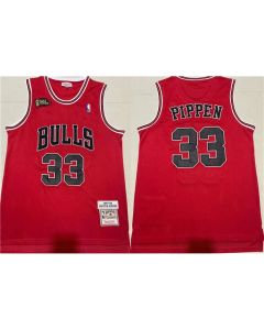 Men's Chicago Bulls #33 Scottie Pippen Red 1997-98 Throwback Stitched Jersey