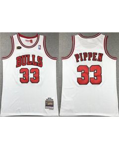 Men's Chicago Bulls #33 Scottie Pippen White 1997-98 Stitched Basketball Jersey