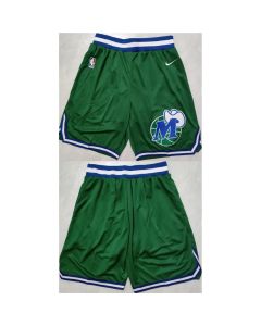 Men's Dallas Mavericks Green Shorts (Run Small)