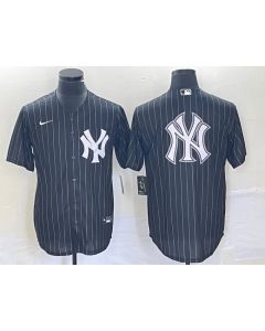 Men's New York Yankees Black Team Big Logo With Patch Cool Base Stitched Baseball Jersey (Black)